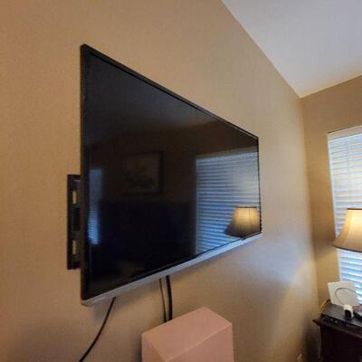 Toshiba flat screen T.V.