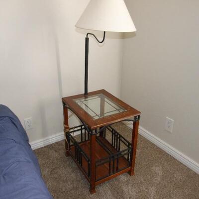Two bedroom side tables with lamps $20 for both