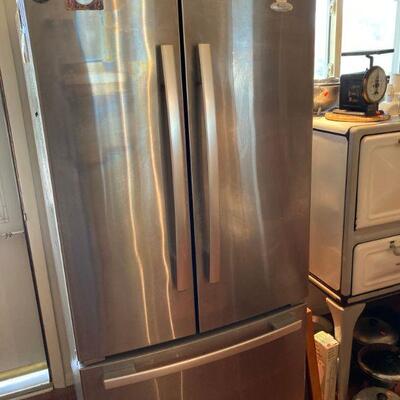 Whirlpool Gold refrigerator