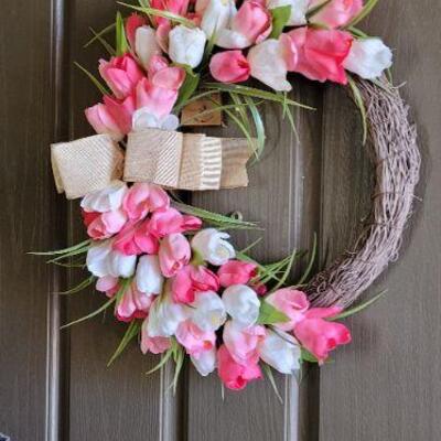 Spring flower wreath