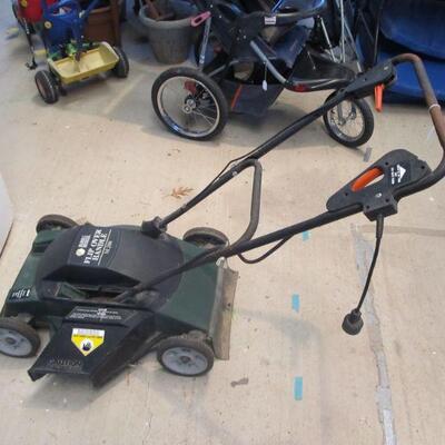 Black & Decker M200 electric mower - works!