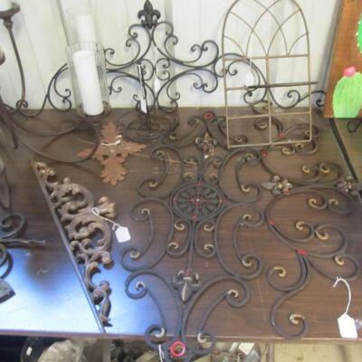 Big selection of decorative cast-iron as well as chandeliers. 