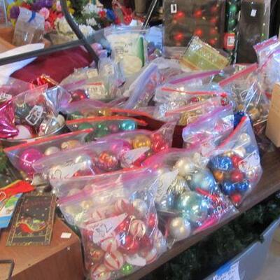 HUGE HOLIDAY SELECTION - Including Christmas, Halloween, Thanksgiving, etc. Also 5 beautiful metal folding bakers racks - won't last...