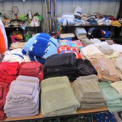 Nice selection of linens
