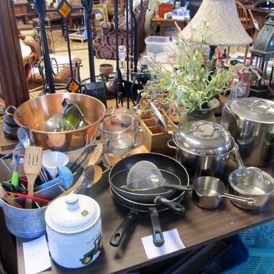 Lots of nice kitchen items - utensils, pyrex, corning ware, cookware, sorting bins, etc.