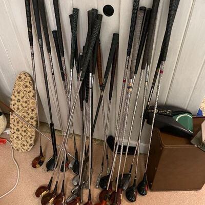 VINTAGE WOODS AND PUTTERS