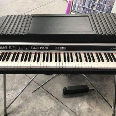 Rhodes Electric Piano. 1973 Mark 2 Model 