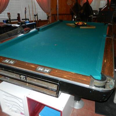 REGULATION SIZE POOL TABLE