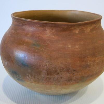 San Juan Pueblo Plainware Micaceous Pot ca 1880
