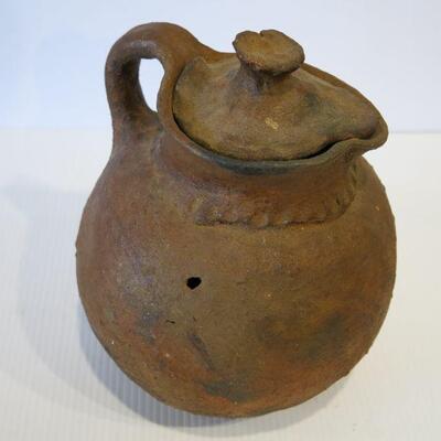 Taos Pueblo Micaceous Water Jug with Lid - Unknown Potter - ca 1820
