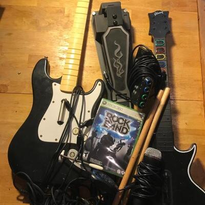 Guitar Hero Set , guitars, games, drums and system 