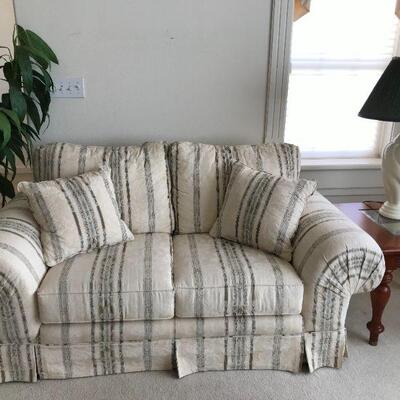  loveseat in excellent condition