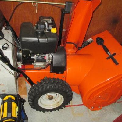 Ariens 9526DLE Pro Snow Blower 
