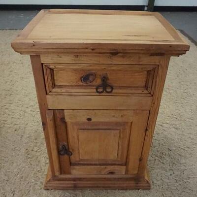 1087	ONE DRAWER, ONE DOOR PINE STAND, PANELED DOOR & SIDES, 20 IN X 16 IN X 28 IN HIGH
