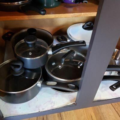 Nice Clean Pots & Pans
