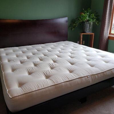 King Bed with Beautiful Head Board- Also comes with Mattress Cover & U pick Set of Sheets.