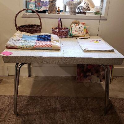 Vtg. Formica Kitchen Table