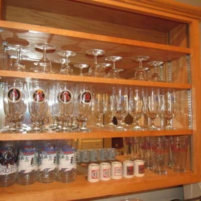 Large amount of Anheuser Busch glassware