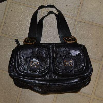 Michael Kors purse...clean