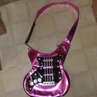 Vintage 90's Hanna Montana guitar purse