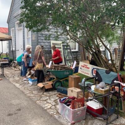 Estate sale photo