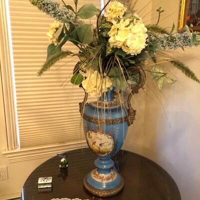 Beautiful  blue vase 