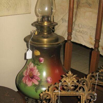 OIL PARLOR LAMP   BUY IT NOW $ 65.00