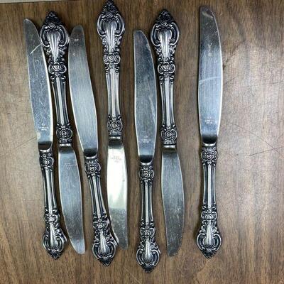 https://www.ebay.com/itm/124755346882	TR9510 Oneida Northland Stainless Steel Baton Rouge - 7 Buttle Knife
