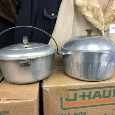https://www.ebay.com/itm/124755346849	KG9161 Large Aluminum Ware Pots Used ASIS
