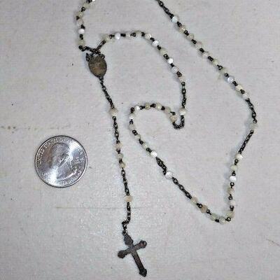 https://www.ebay.com/itm/124755342896	LAN0606 VINTAGE CATHOLIC 800 SILVER ROSARY WITH MOTHER OF PEARL BEADS USED NOTE
