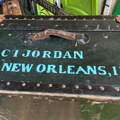 https://www.ebay.com/itm/114830258012	WRY5054 Vintage XL New Orleans Shipping Trunk  UShip or Local Pickup		Auction
