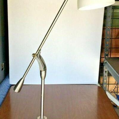 https://www.ebay.com/itm/124755337687	KG0080 SILVER DESK LAMP WITH ADJUSTABLE ARM
