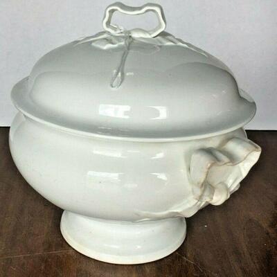 https://www.ebay.com/itm/124752714180	CC0043 ANTIQUE SOUP TUREEN UShip Or Local Pickup		Auction
