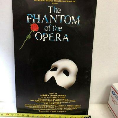 https://www.ebay.com/itm/124755342881	GB030: The Phantom of the Opera Print 1986 14" X 22"
