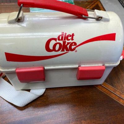 https://www.ebay.com/itm/124752562147	TM9432 Vintage 1980S Diet Coke Lunch Kit		Auction
