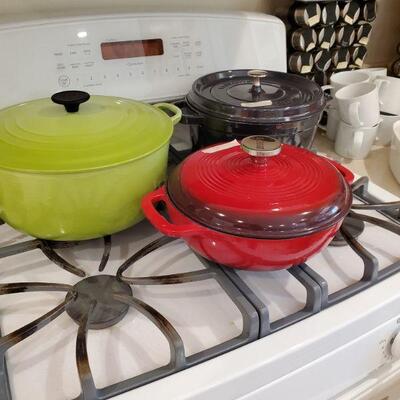 New 28 le Creuset/ red lodge
Stab