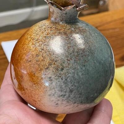 Pomegranate pot