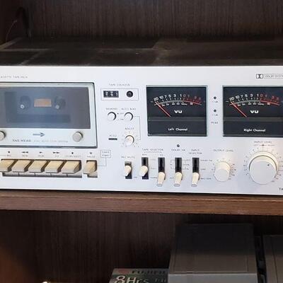 Onkyo Cassette tape player