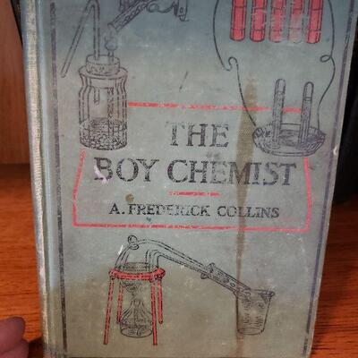 1924 Boy Chemist book