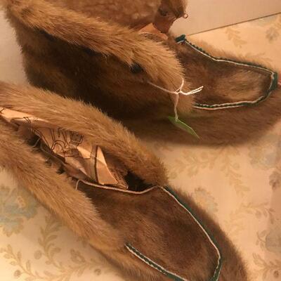 Vintage Asian Fur lined Booties