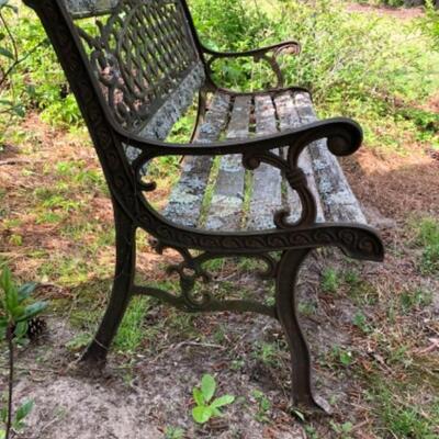 Wrought iron bench
$20