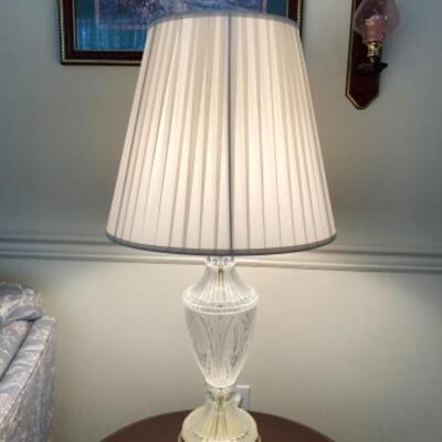 Lead Crystal lamp
$35
