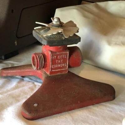 Vintage Proen square water sprinkler
â€œIt gets the cornersâ€
$12