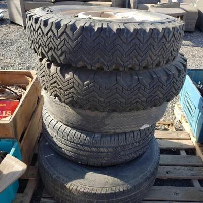 
#6776 â€¢ Five Wheels with Tires