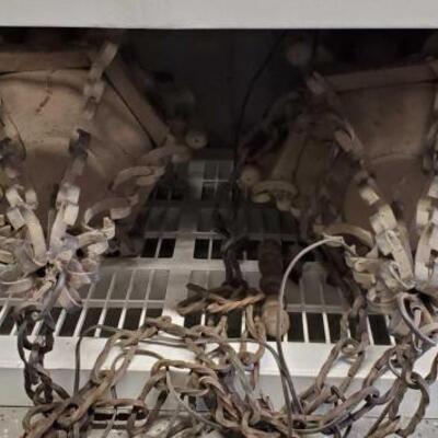 
#5210 â€¢ 2 Light Fixtures