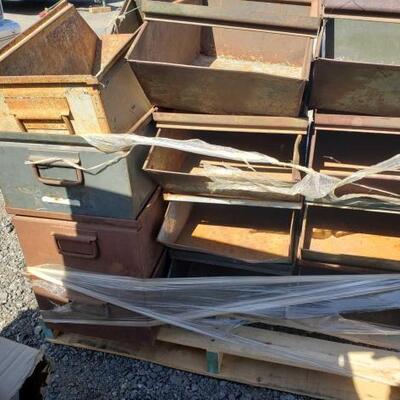 
#6800 â€¢ Metal drawers
