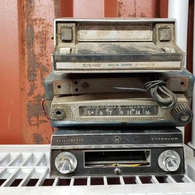 
#6534 â€¢ Vintage Car Radios