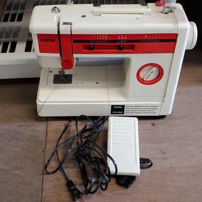 #4572 â€¢ Brother VX810 Sewing Machine w/ Pedal