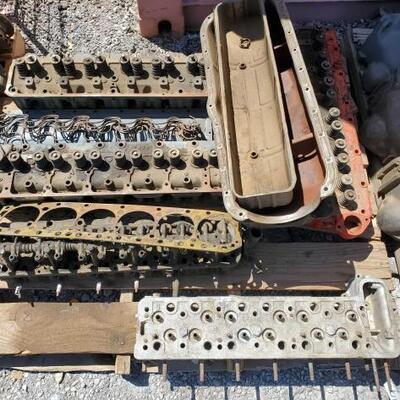 
#6720 â€¢ Crank Shafts And Intake Manifolds
