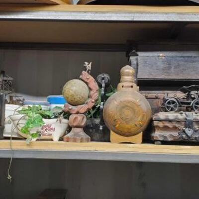 
#5152 â€¢ Model Ships, Model Ship Book Ends, Decorative Items, and More